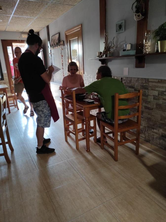 Taberna Albergue Municipal De Ages Ngoại thất bức ảnh